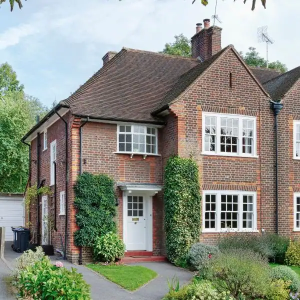 Scenarios 2 Image of UK family home - faulkners scenarios Southall